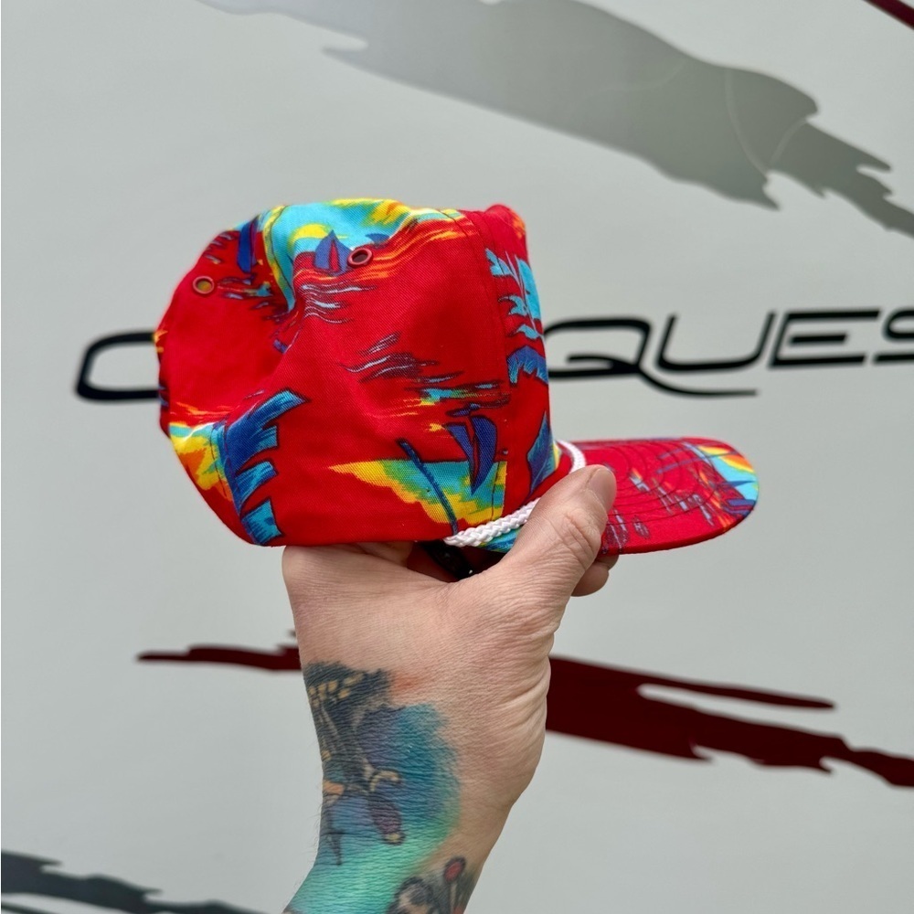 Red vintage trucker hat aop 70s 80s Tropical Cap - Picture 3 of 5